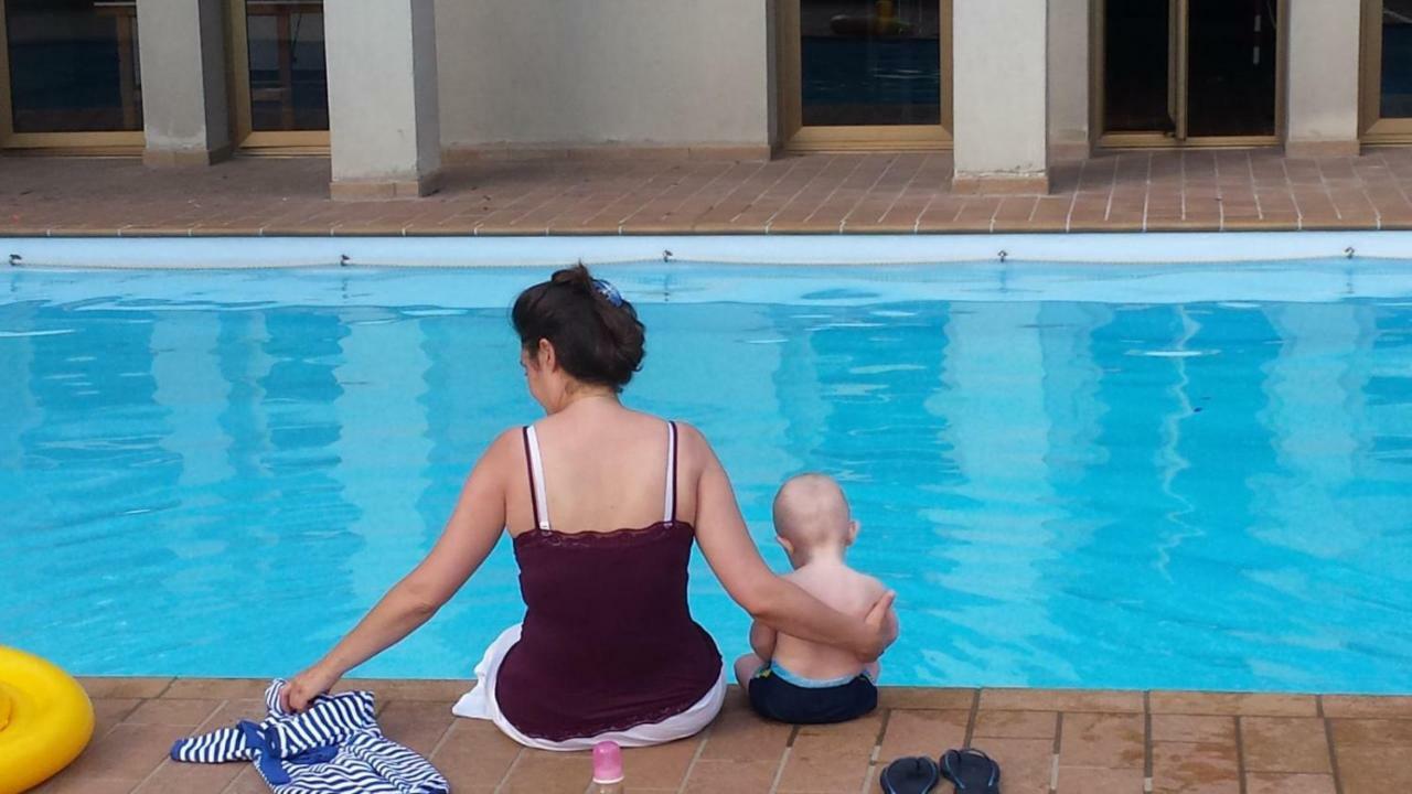 Foresteria Lombarda La Spiaggia Льєрна Екстер'єр фото